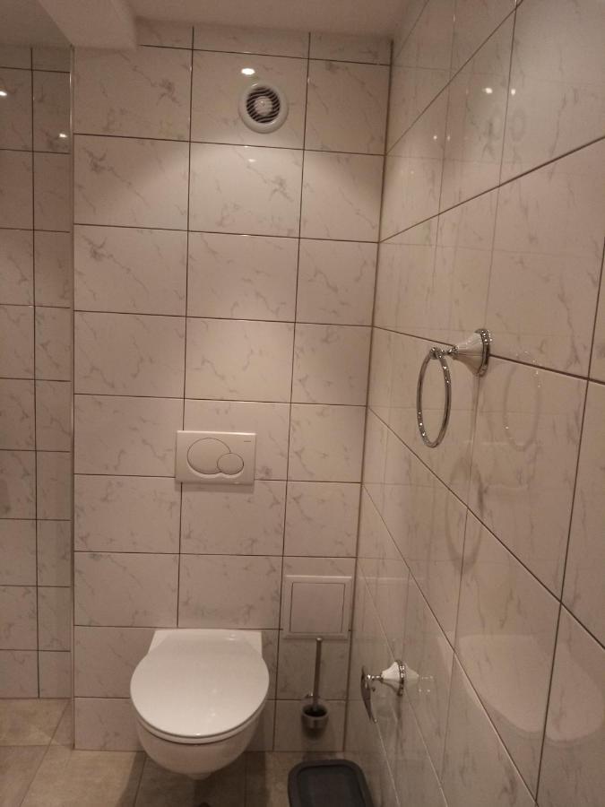 Weisser Schwan Белият Лебед Skorpilovci Kültér fotó